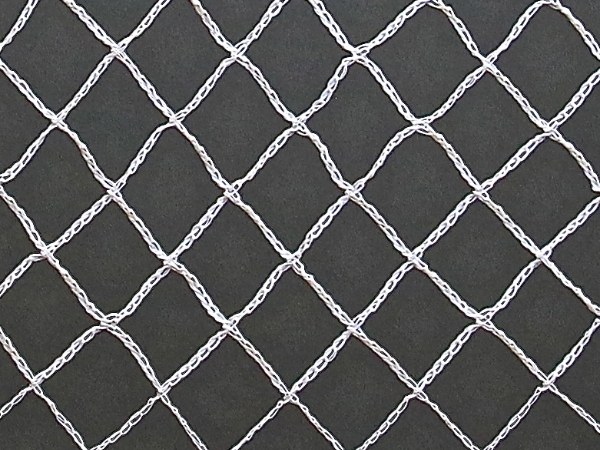 Monofilament diamond warp knitted net